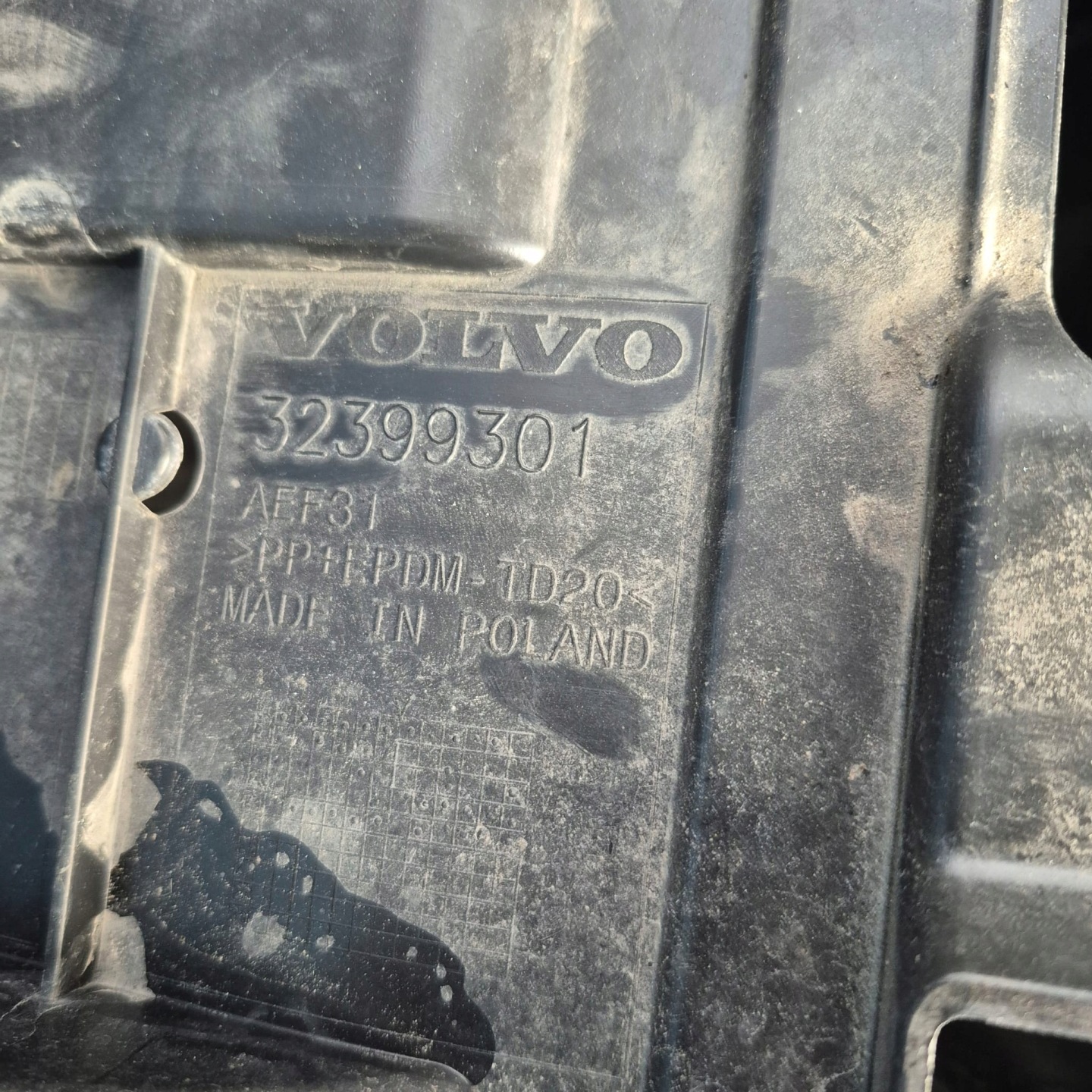 VOLVO XC60 II 2 17-21 Blende Abdeckung abdeckung unter Stoßstange