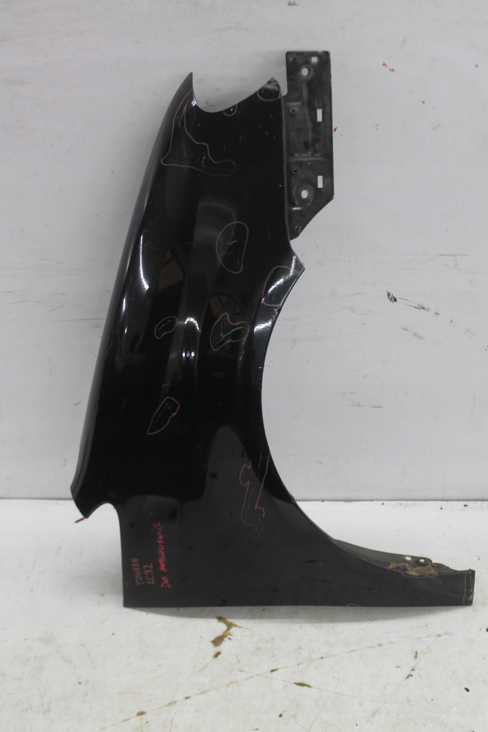 fender right front front VW TOURAN and 1T LC9Z 03-16