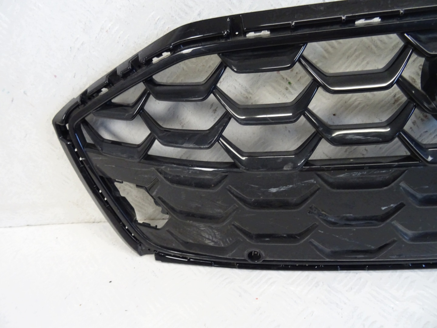 front PREKLADgrill front front AUDI A5 B10 8B3853651A