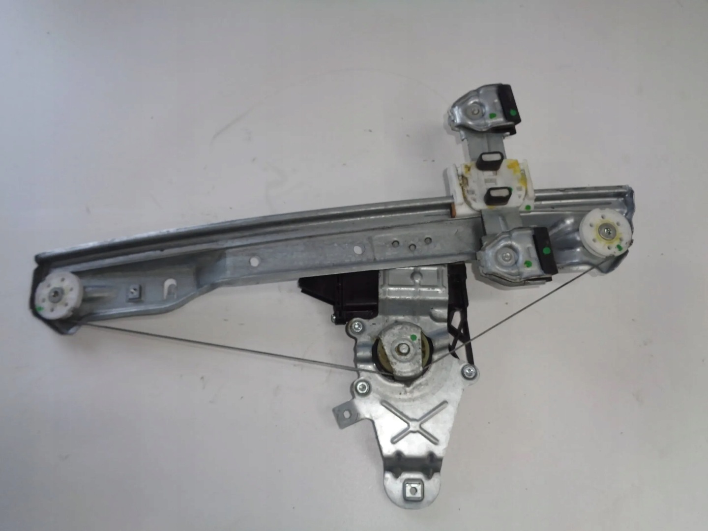 OPEL MERIVA B 10-17 window regulator right rear part 13354660