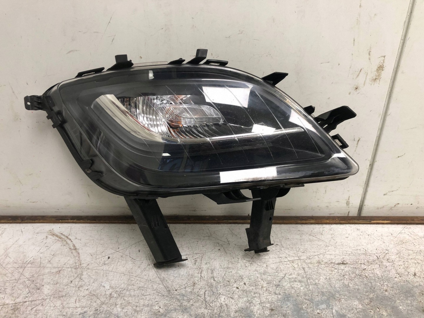 fog light right front OPEL ASTRA J KOMBI 13264642