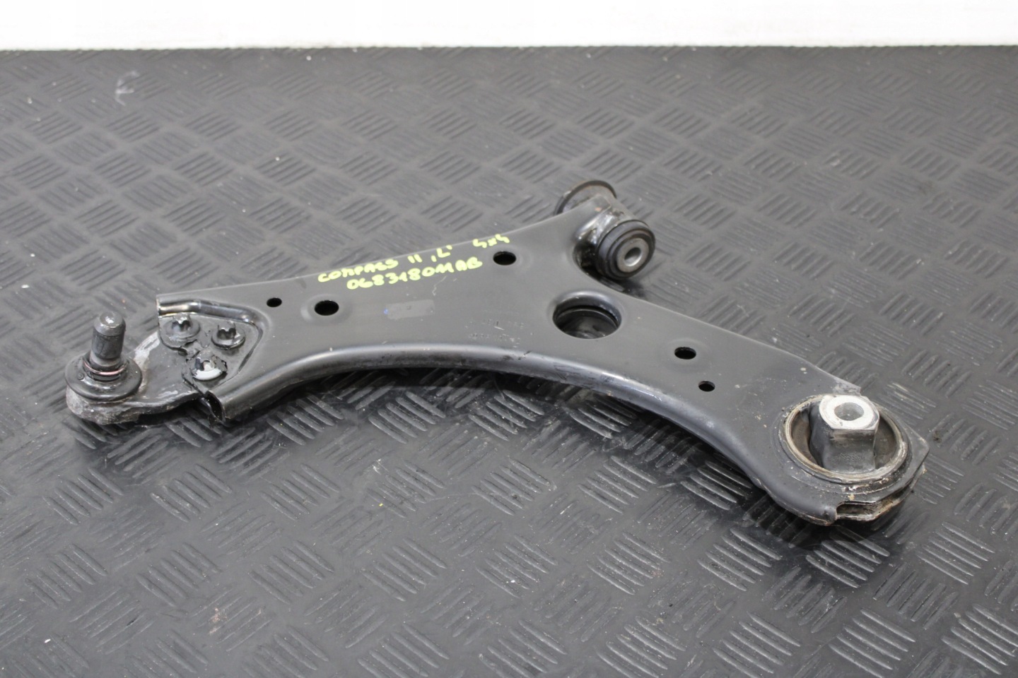 arm left front 068318011AB JEEP COMPASS II 2 1.4T