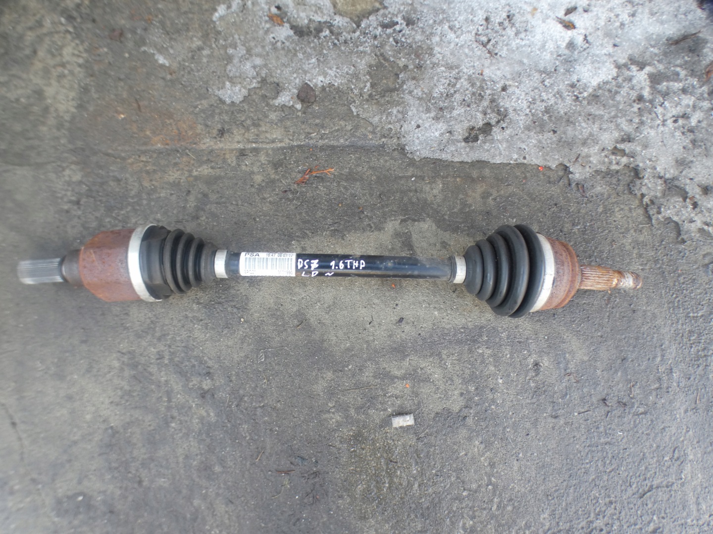Citroen DS7 Crossback LIFT semi-axis left 9812220480