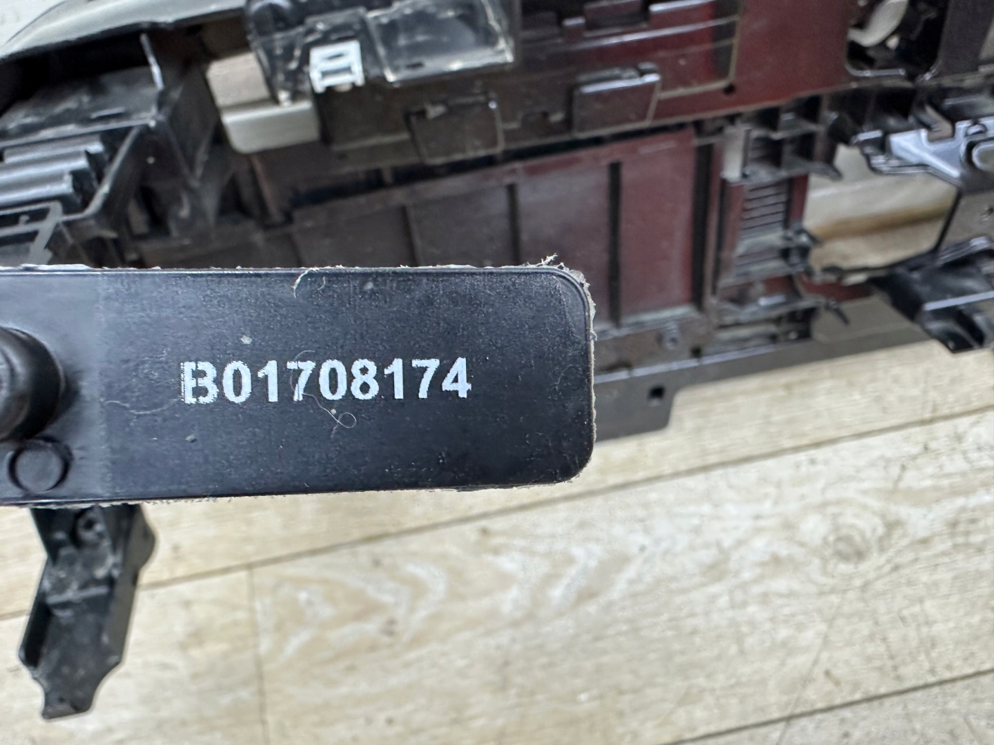 BMW 5 G60 G61 grille radiator 5A1D079