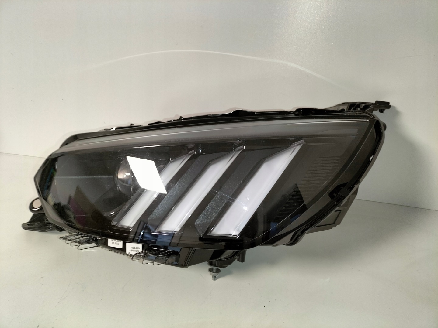 light front reflektor left PEUGEOT 208 2008 II 19- FULL LED
