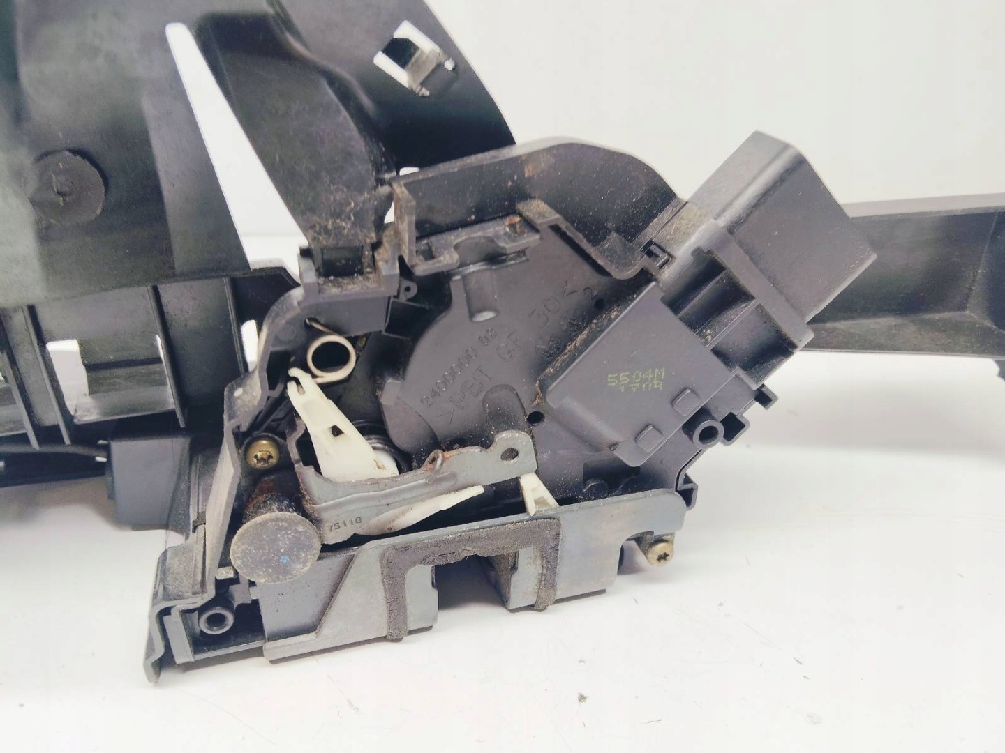 lock door left front FORD Focus MK2 3M5AR21813EP kombi