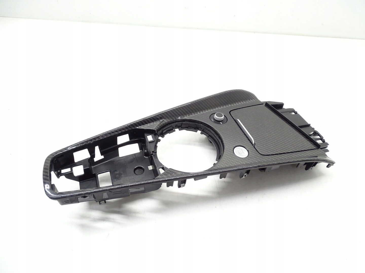 RAHMEN mitte KOKPITU AUDI TT 8S2863276