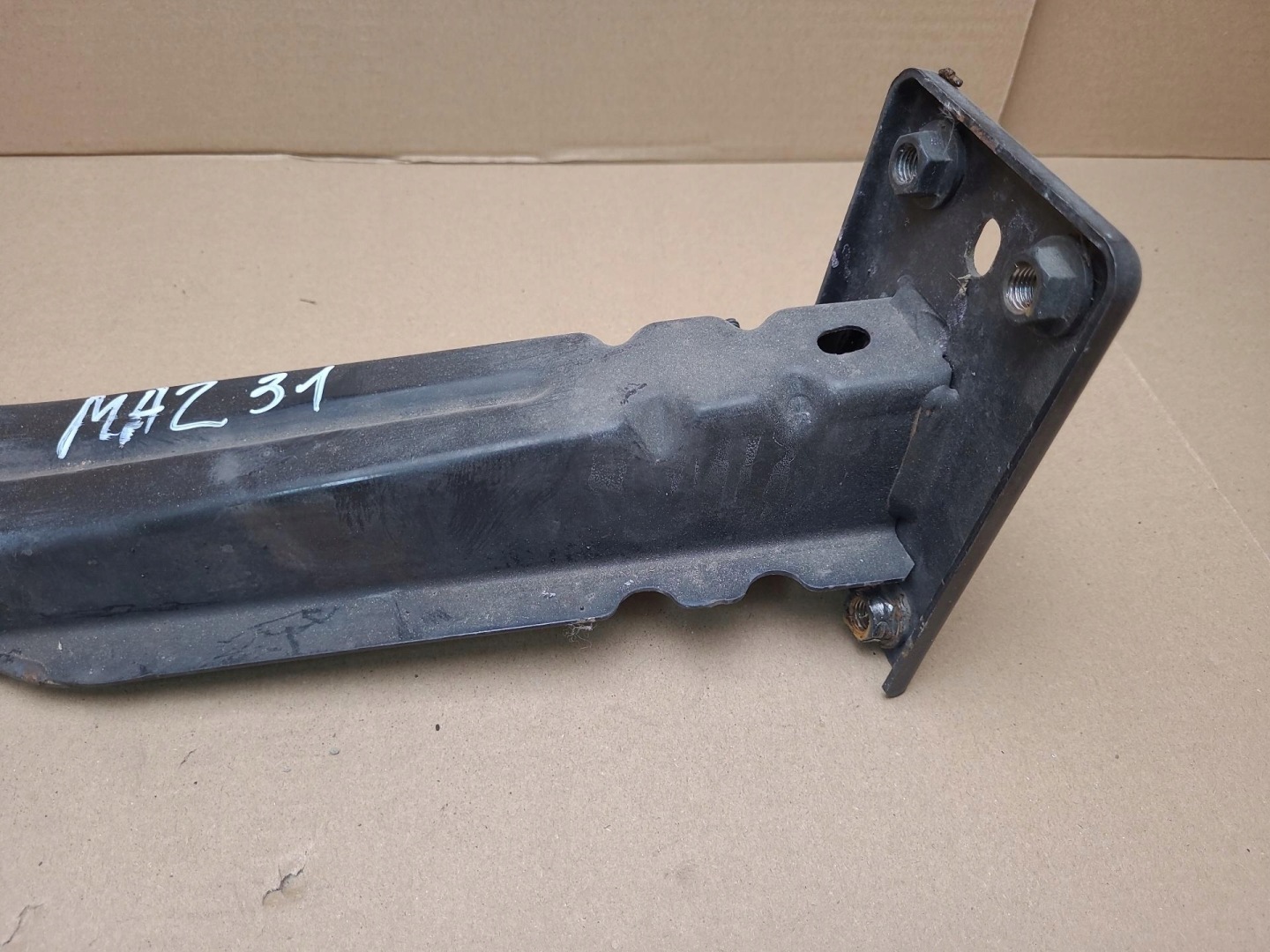 sider pillar of a bumper front Fiat 500 2 2009