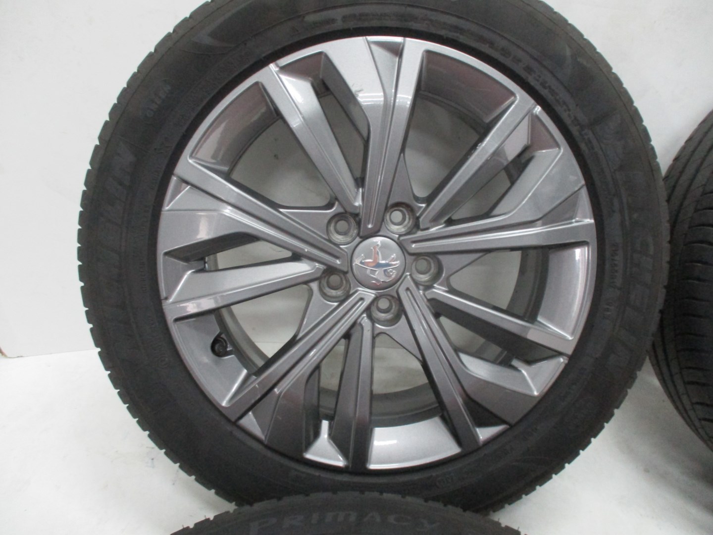 wheels discs tyres PEUGEOT 508 II R17 215/55