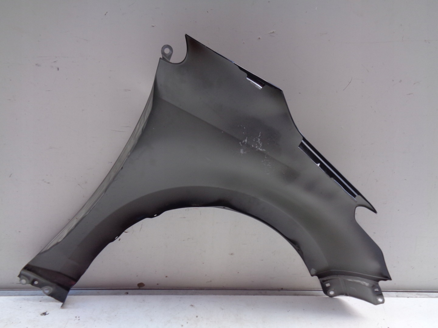 fender left front TOYOTA YARIS IV 20- NR 42986