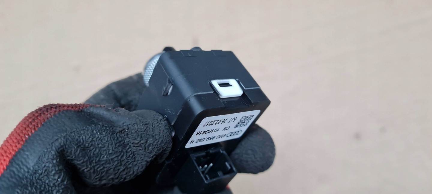 A5 8W PANEL Regulations- der Spiegel 4M0959565H A4 B9 8W