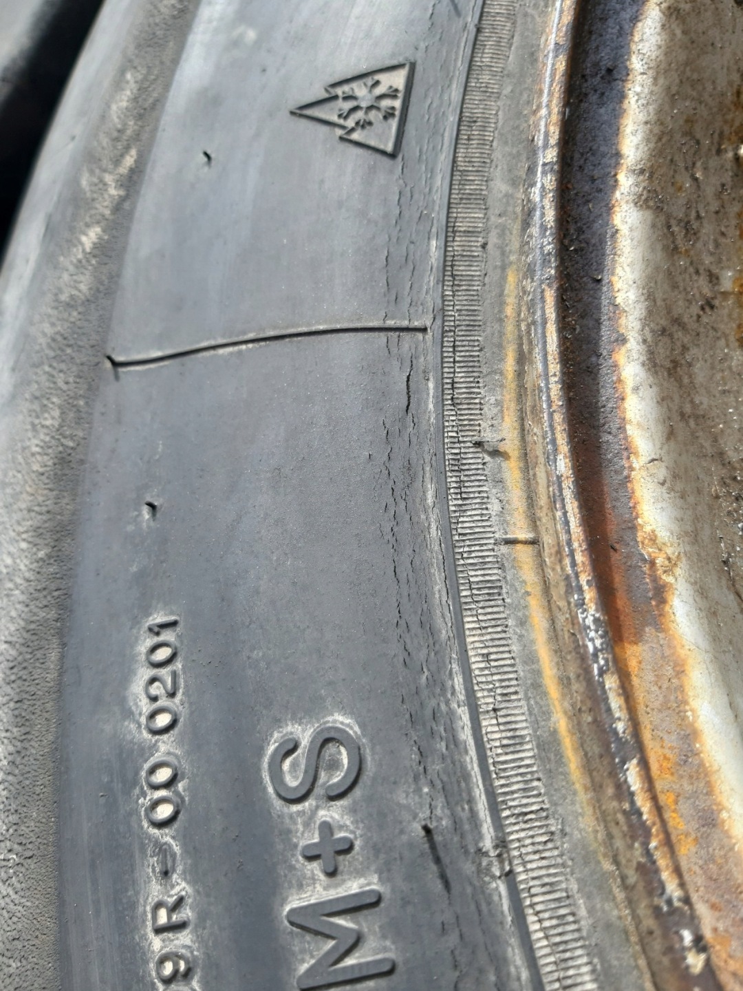 wheels tyres discs 2x BERLINER U3-Z 275/70 R22.5