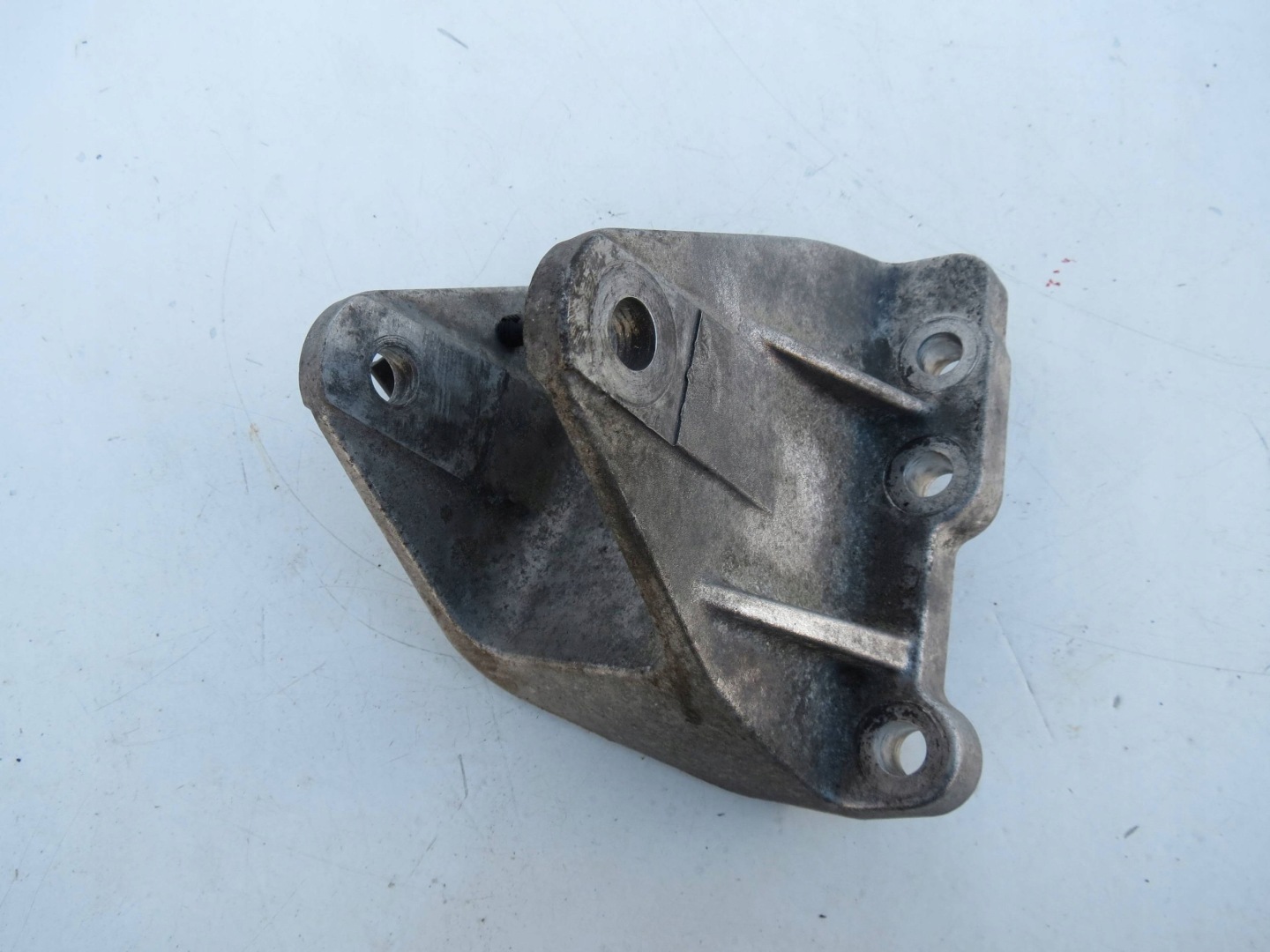 holder engine mount VOLVO S80 II 4.4 V8 30723110