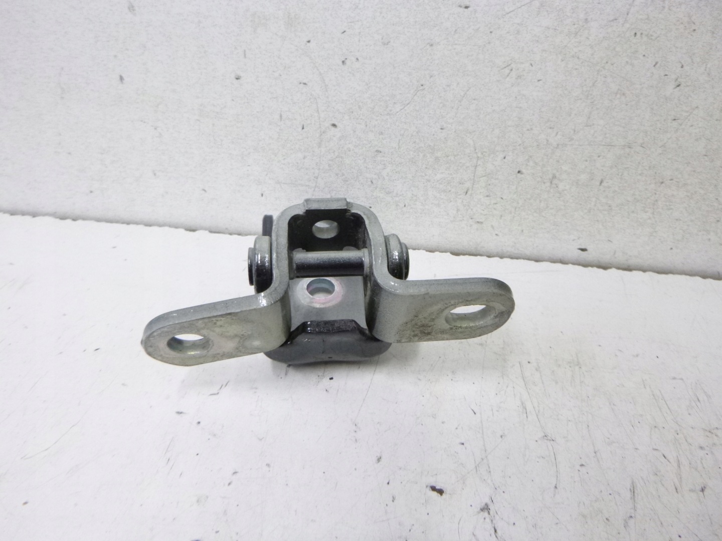 hinge door front right upper Kia NIRO II