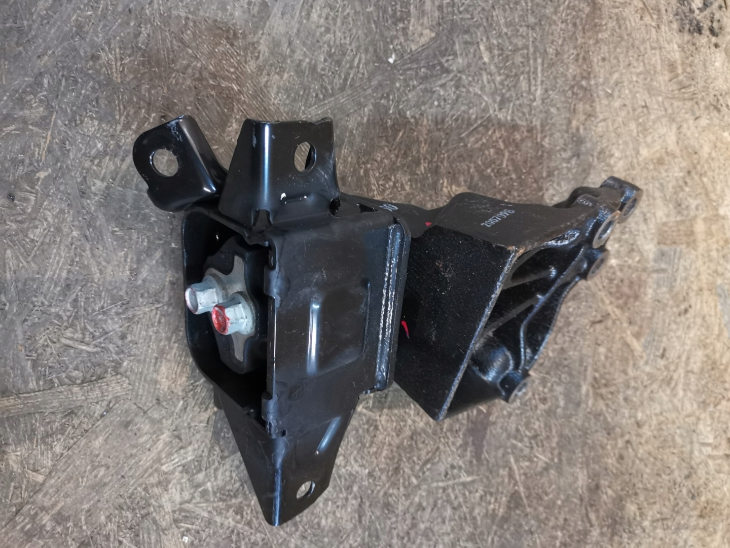 engine mount HYUNDAI KONA 1.0T-GDI 21830-G4000