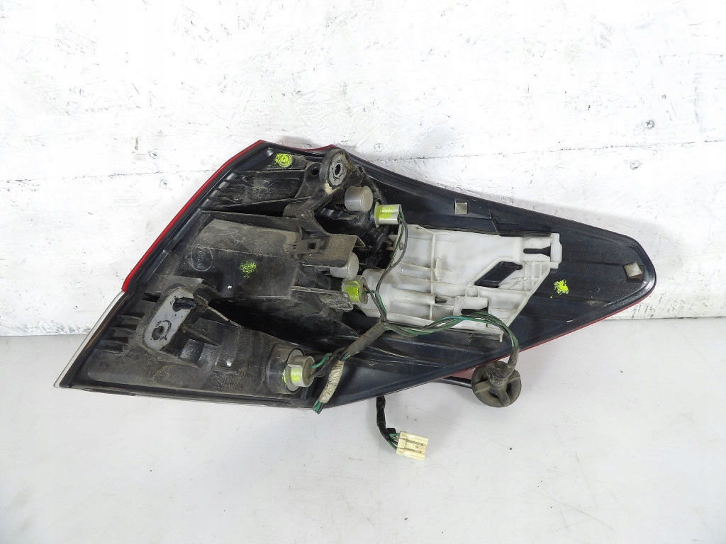 SUBARU LEGACY V KOMBI light rear part left 220-20067