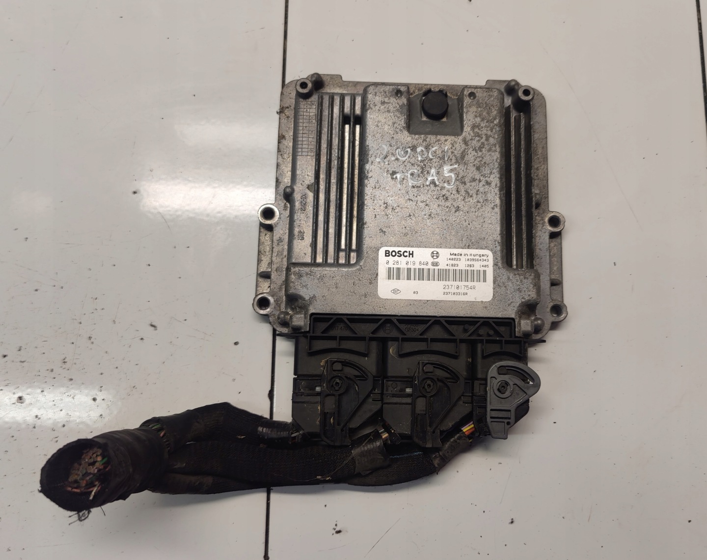 RENAULT TRAFIC II 2.0DCI computer control unit 0281019840 237101754R