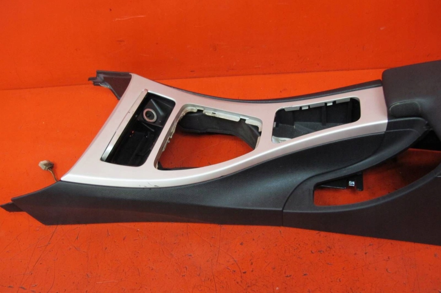 BMW 3 E90 E91 TUNEL central armrest leather EUROPA