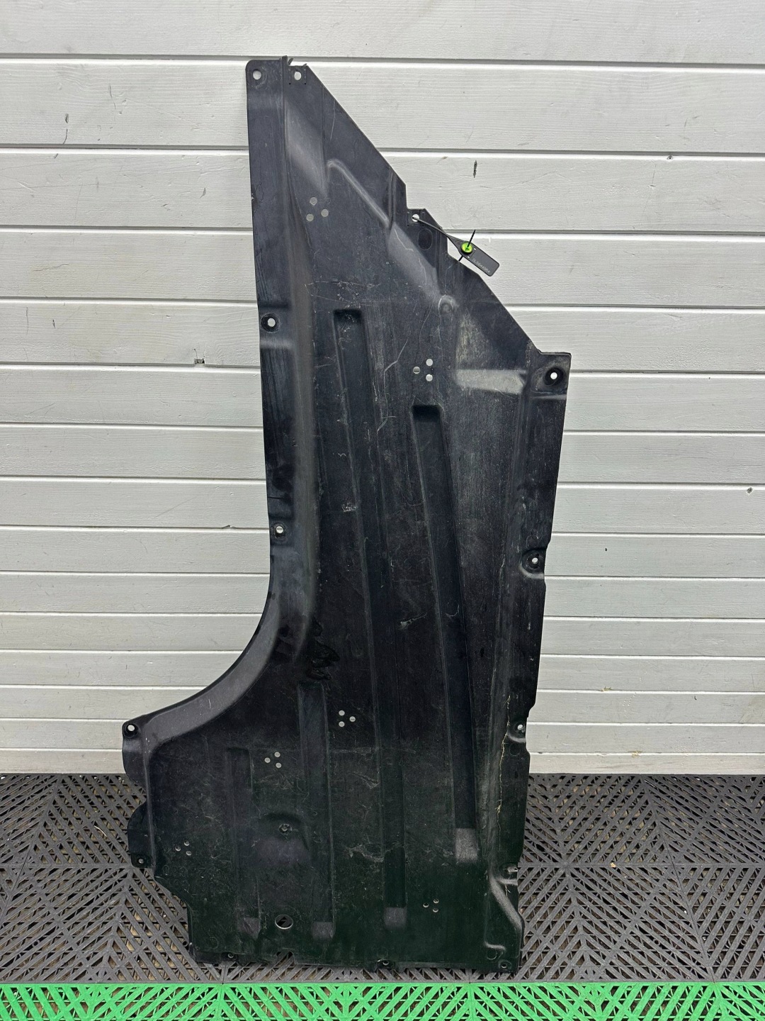 cover chassis side BMW M3 G80 G81 M4 G82 8074617