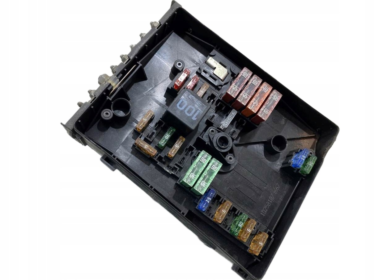 Module fusibles VW GOLF V 1.9 TDI 1K0937125A