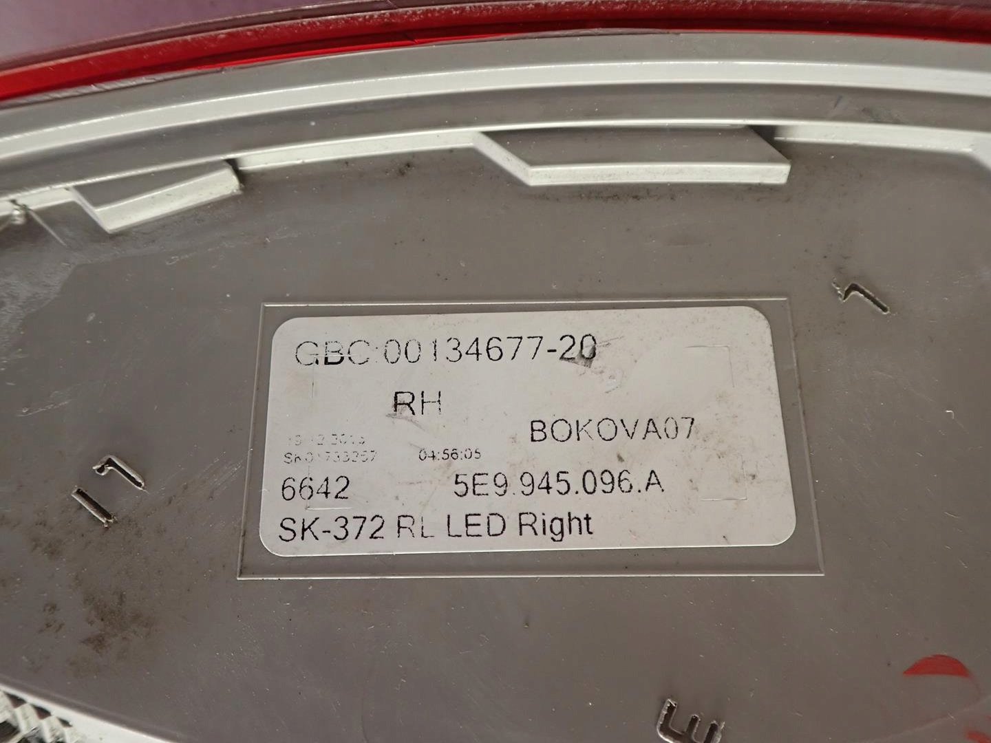 light rear part rear right SKODA OCTAVIA III 2012- KOMBI LED 5E9945096A