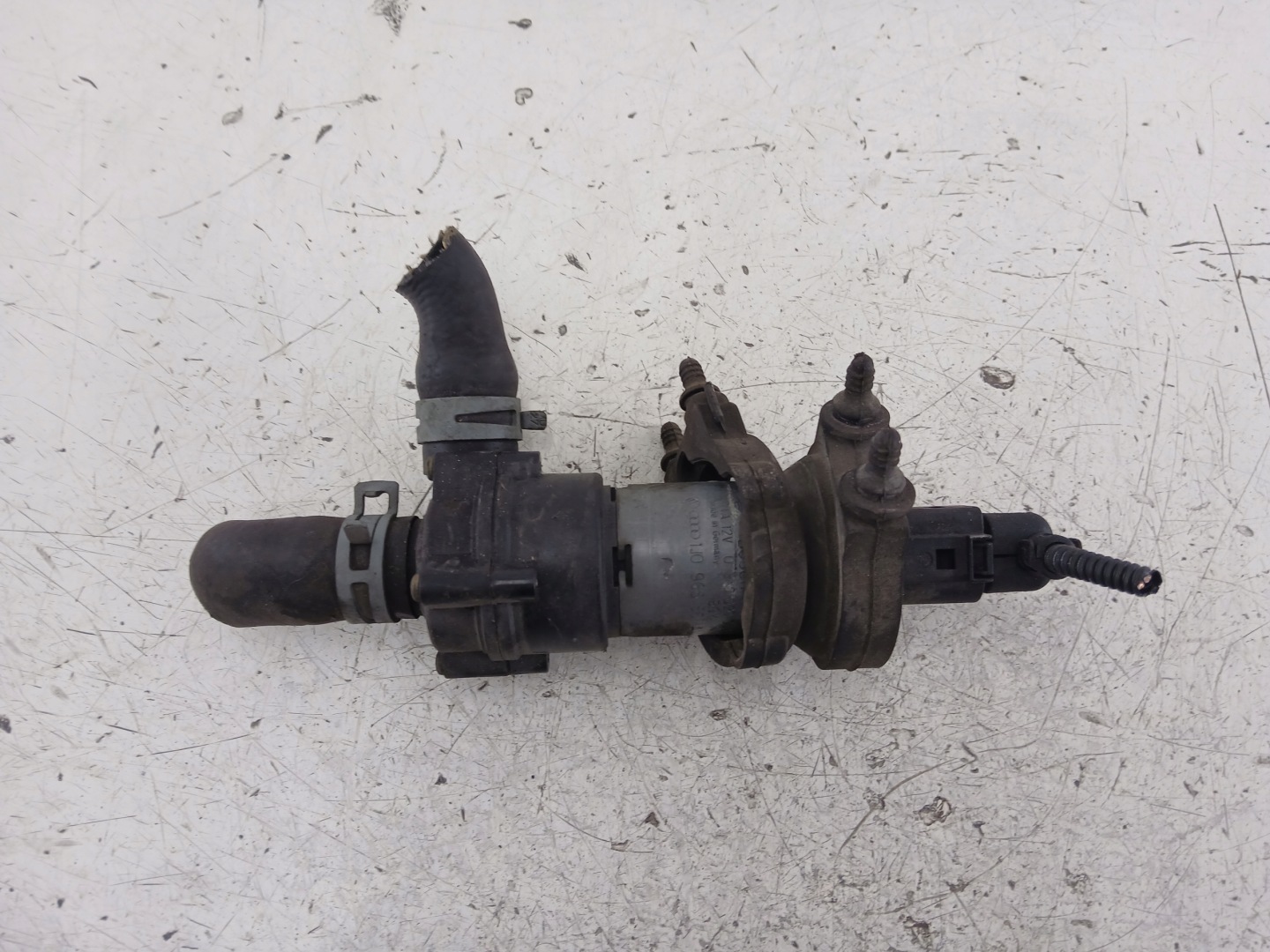 VW AUDI electrical water pump 1J0965561A
