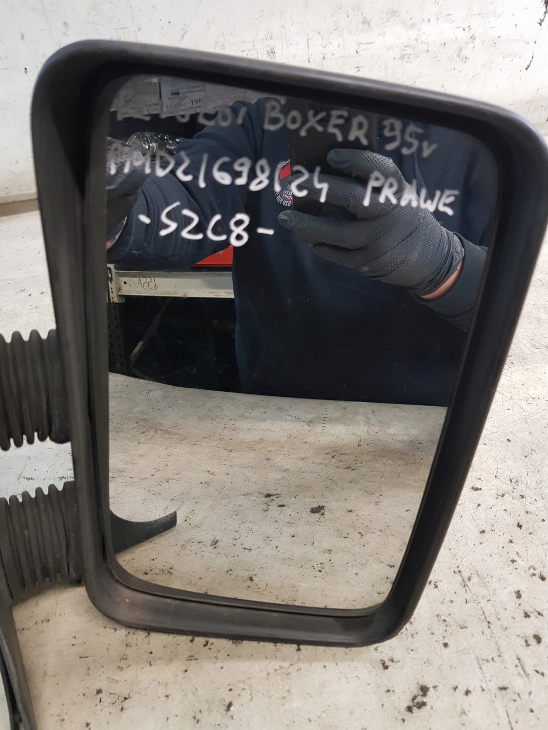 PEUGEOT BOXER and 95R. mirror right manually