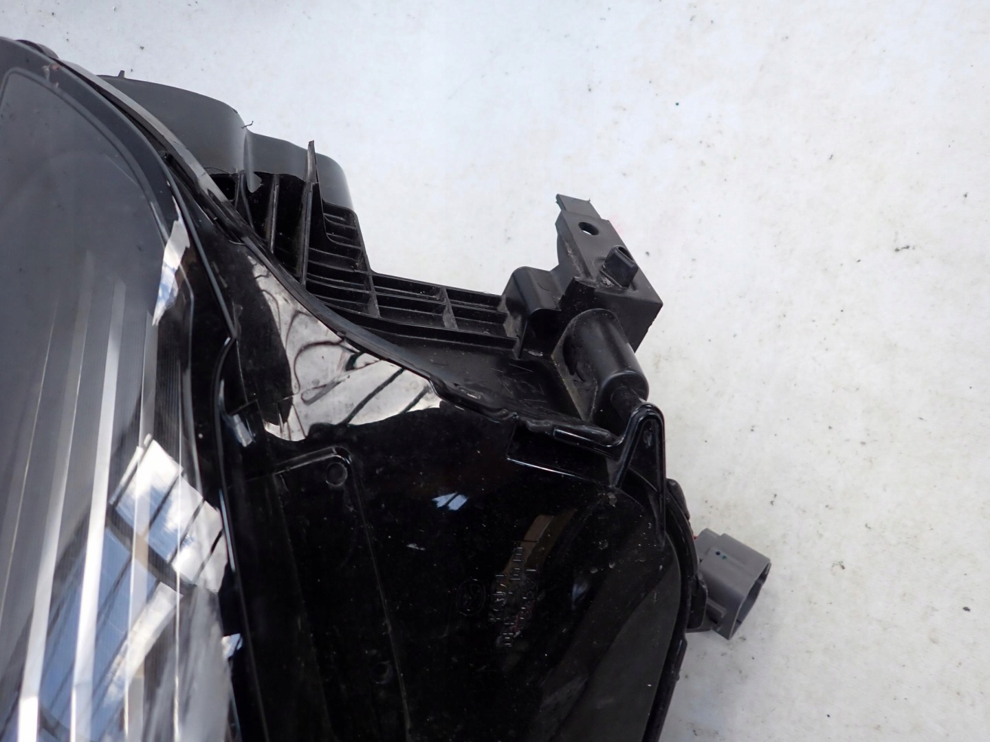 MAZDA CX-30 19-> PUSZKA light front front left