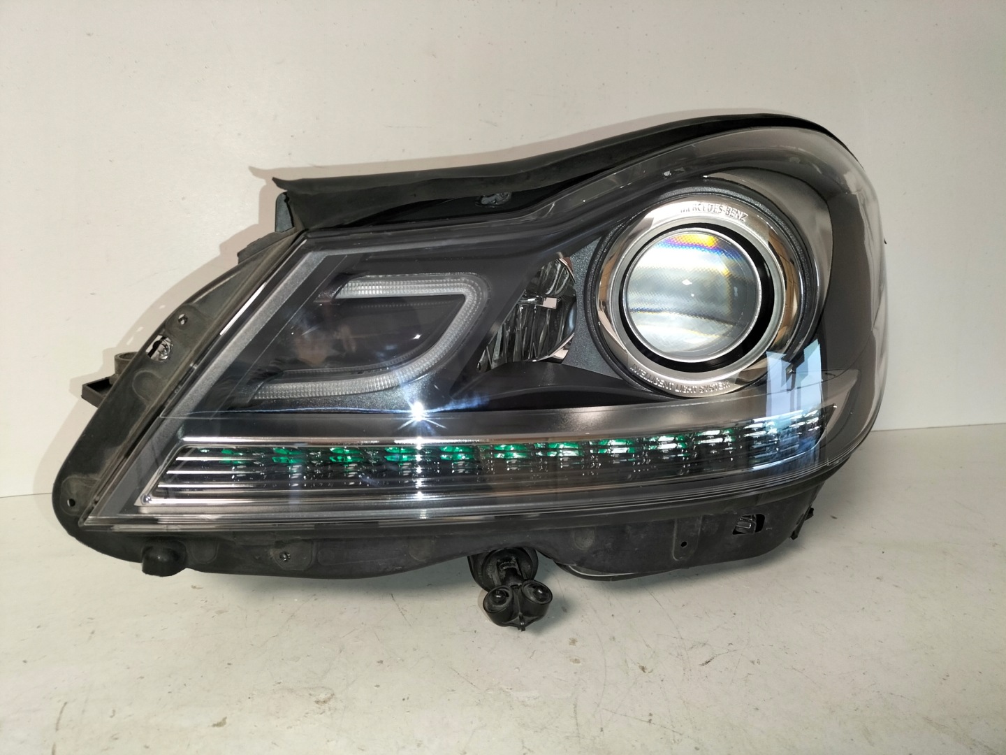 light front reflektor left MERCEDES C KLASA W204 LIFT 11-14 XENON