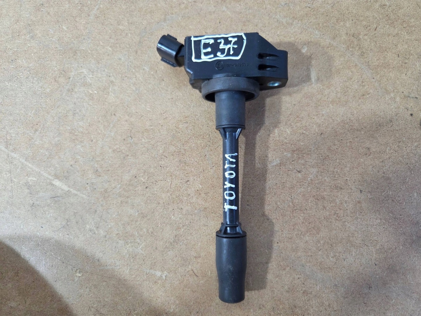 Toyota RAV 4 XA50 / Lexus coil ignition 9091902277 (E37)
