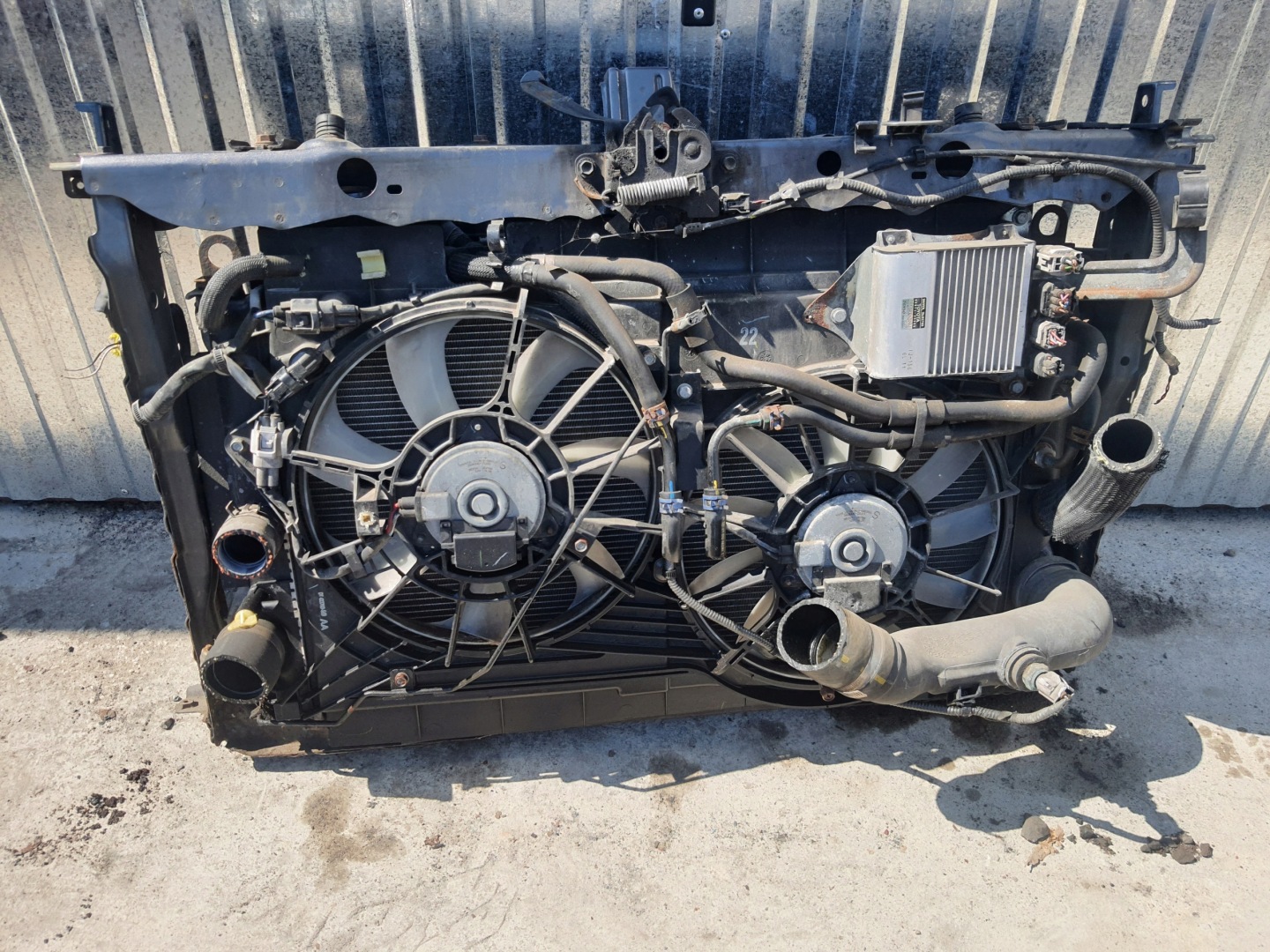 TOYOTA VERSO 09-13 1G3 support panel for radiators D4D