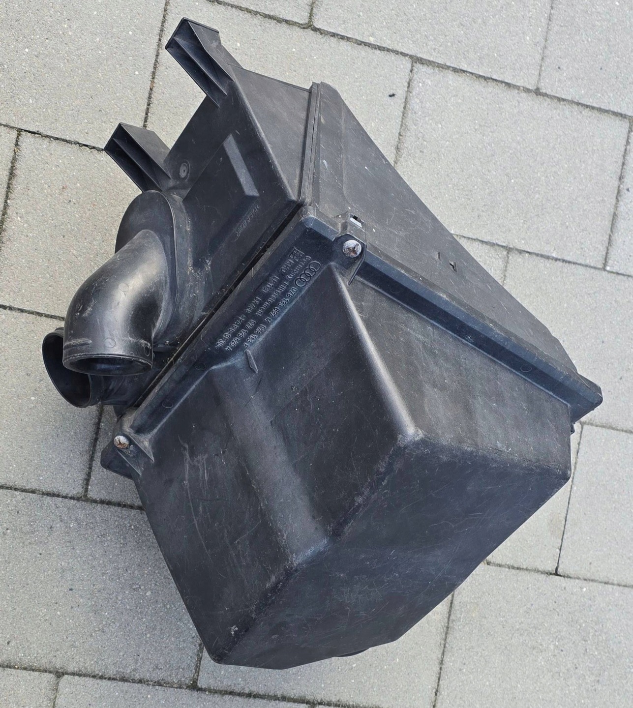 Gehäuse filter luft AUDI A8 D2 2.8 078133837M