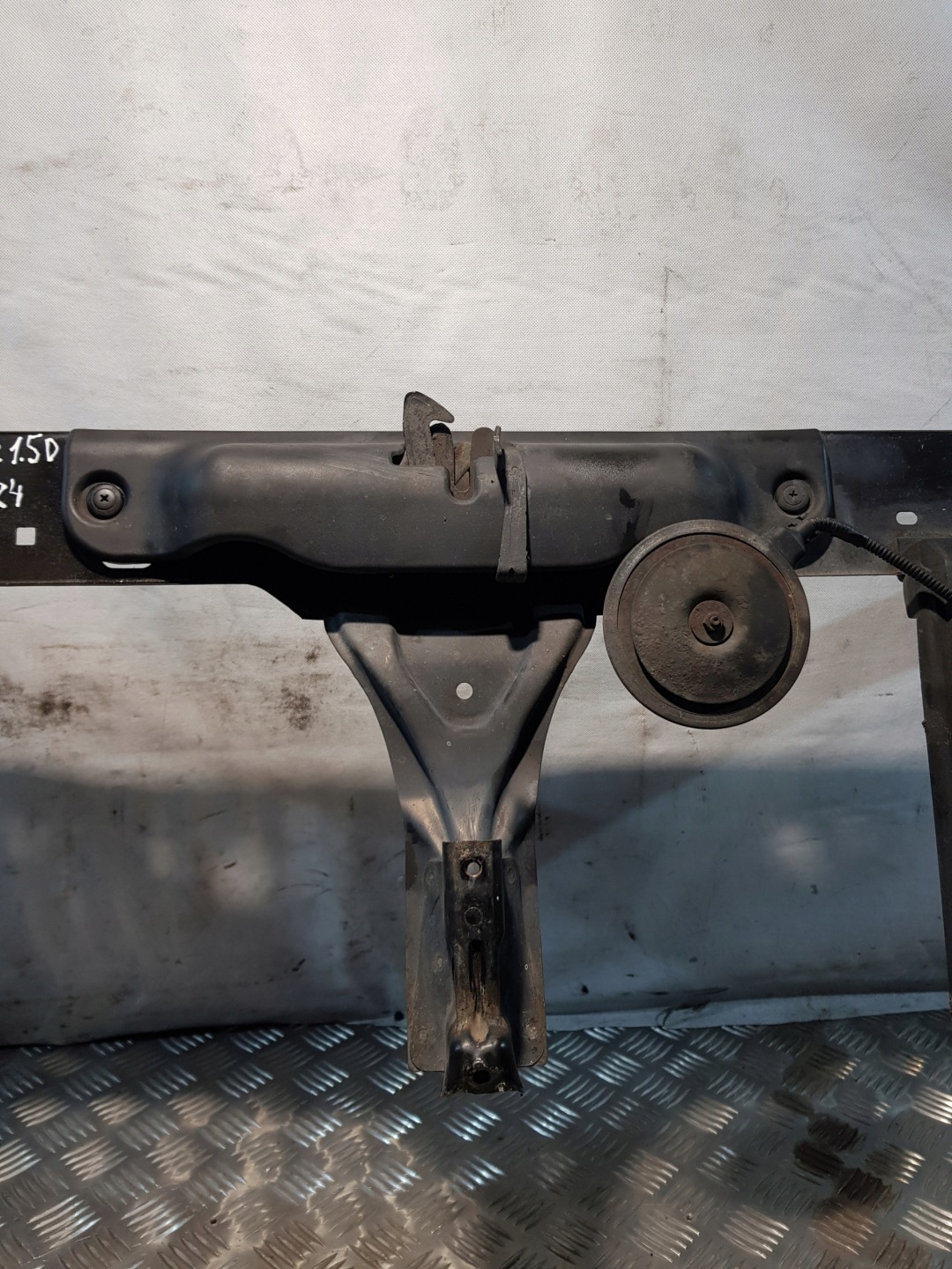 support panel for radiators pillar iron HYUNDAI GETZ 04R- + bonnet latch lock