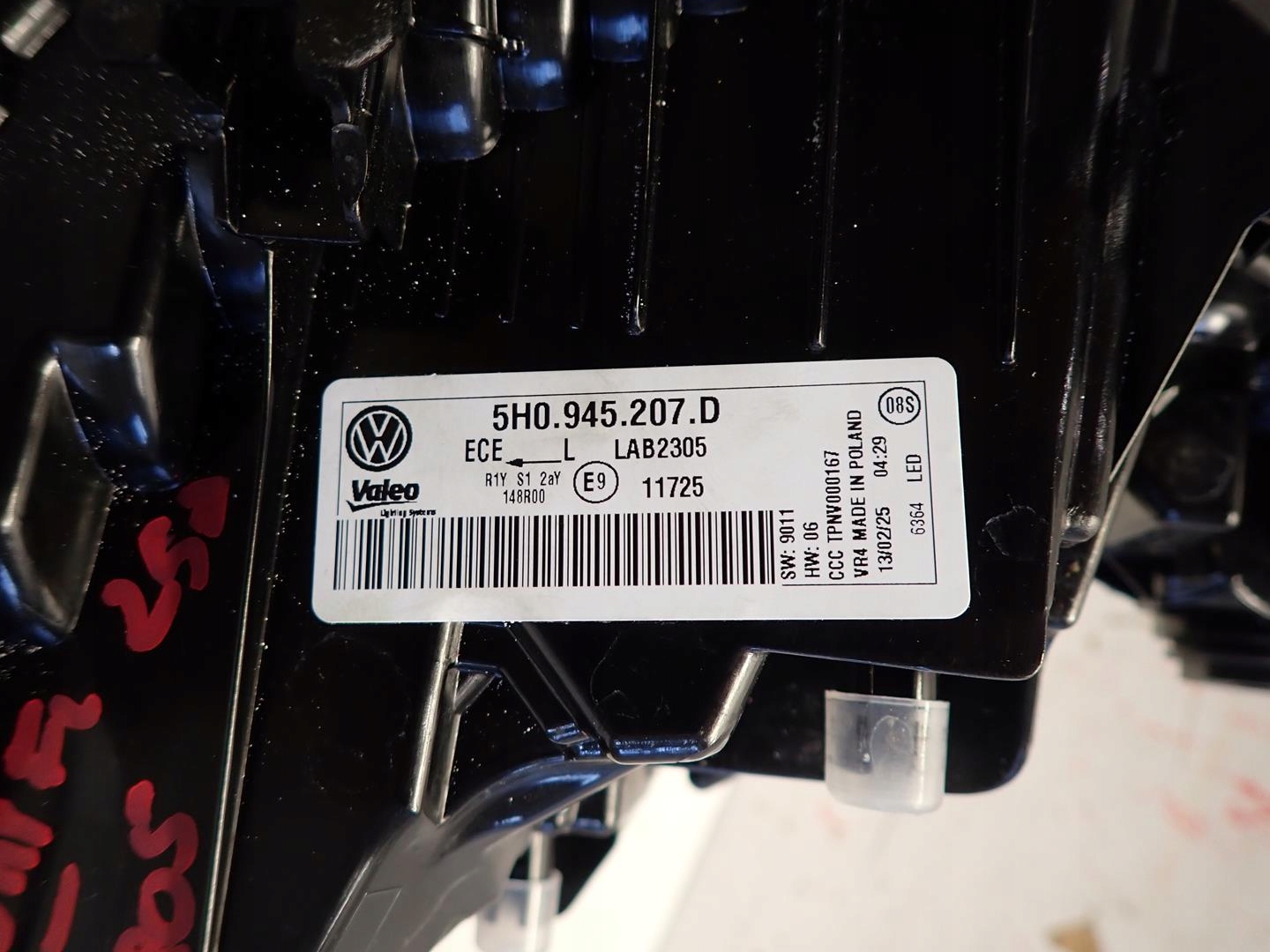 light rear part rear left VW GOLF VIII LIFT 2024- IQ 5H0945207D