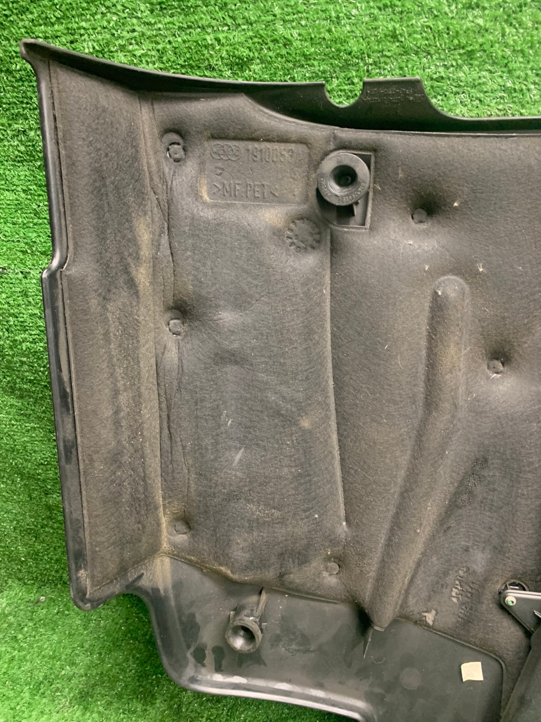 motor cover upper CHRYLER 300C 3.0 CRD 4011897A