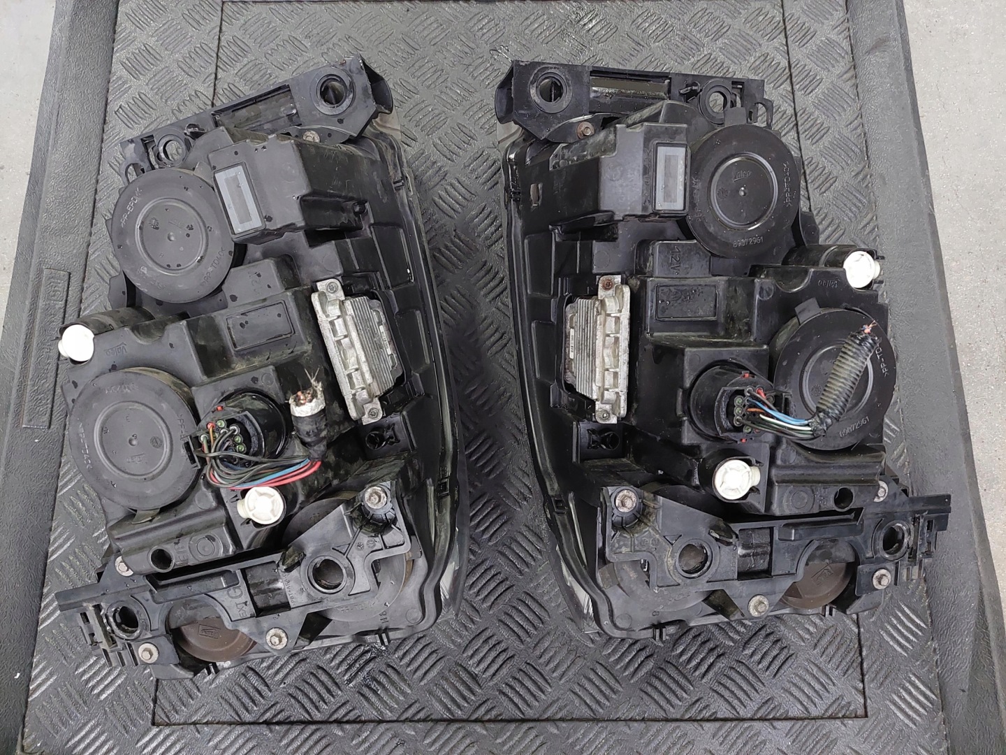 light front front left right XENON UK RANGE ROVER III SPORT L320 LIFT