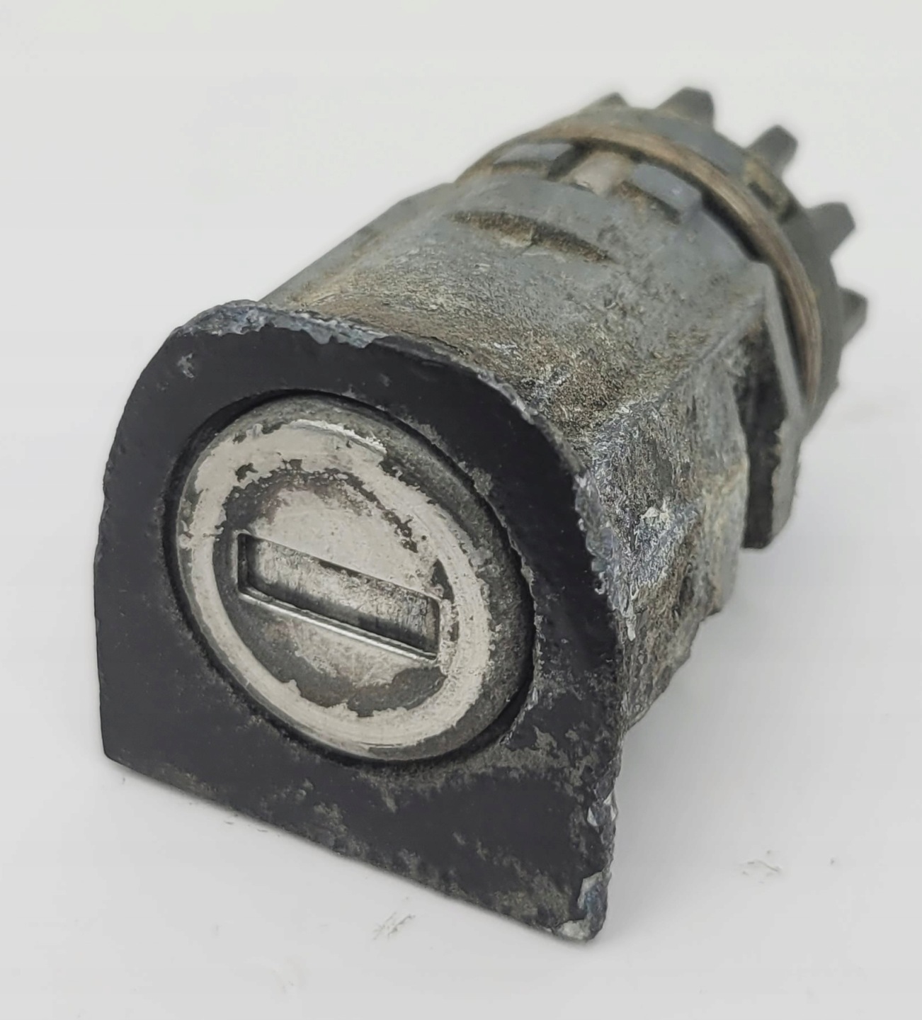 AUDI A6 C6 lock cylinder of a lock left front 4F0837063 EUROPA