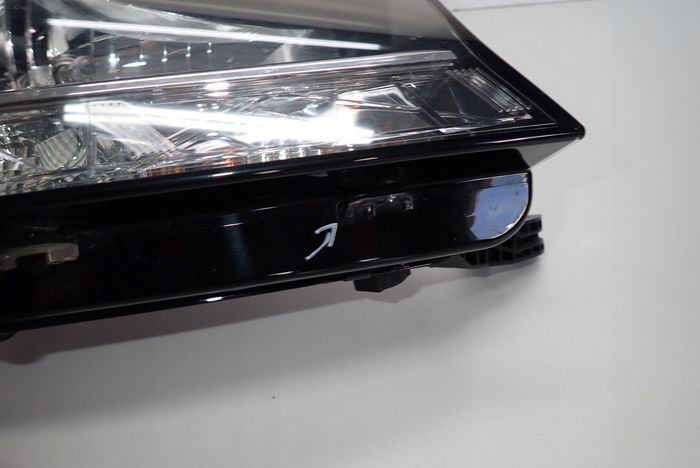 SKODA FABIA III LIFT 18- reflektor right light right 6V941016D