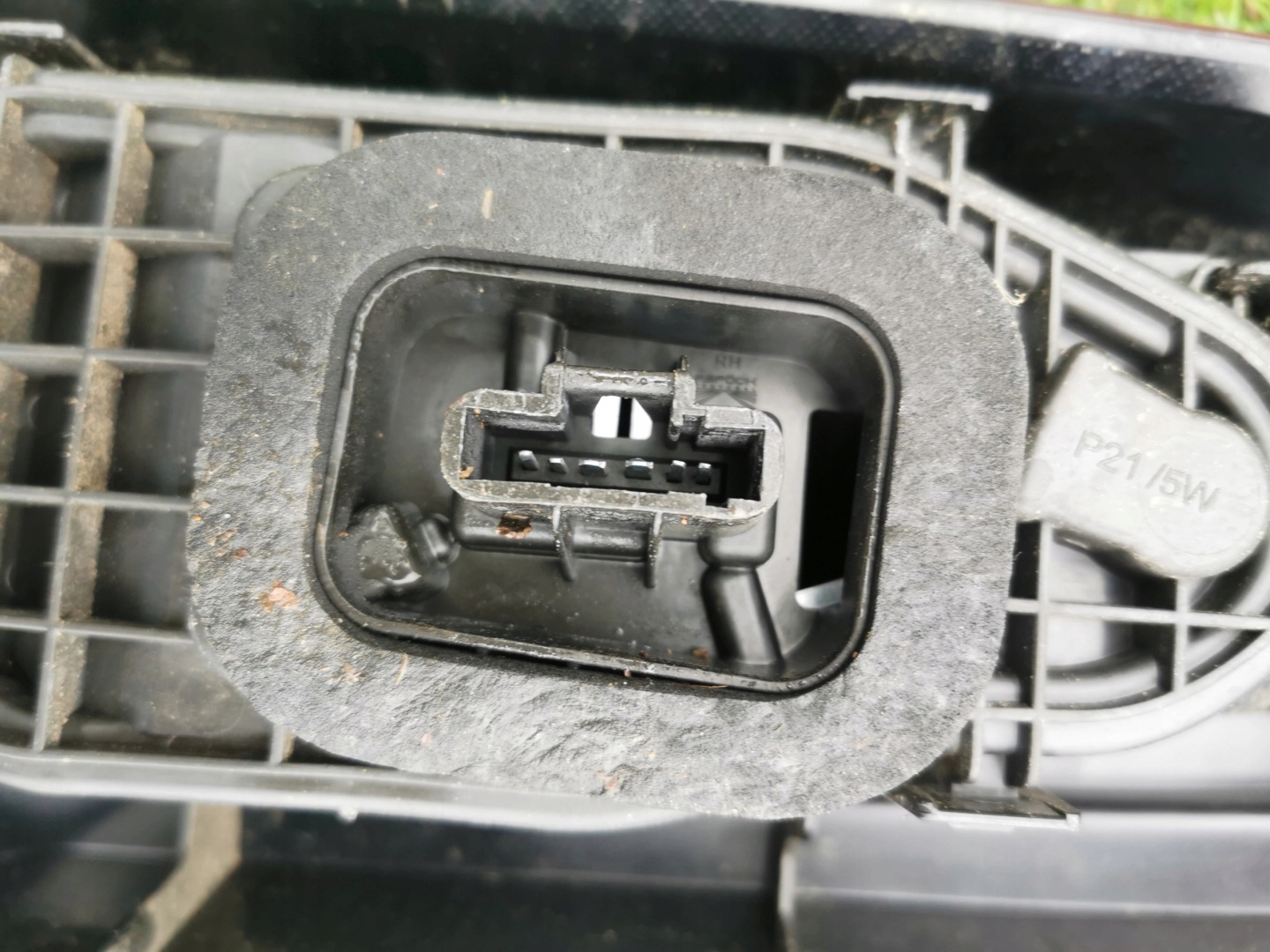 OPEL COMBO 18-26 light rear right original 9820554880 20-0100-007RH
