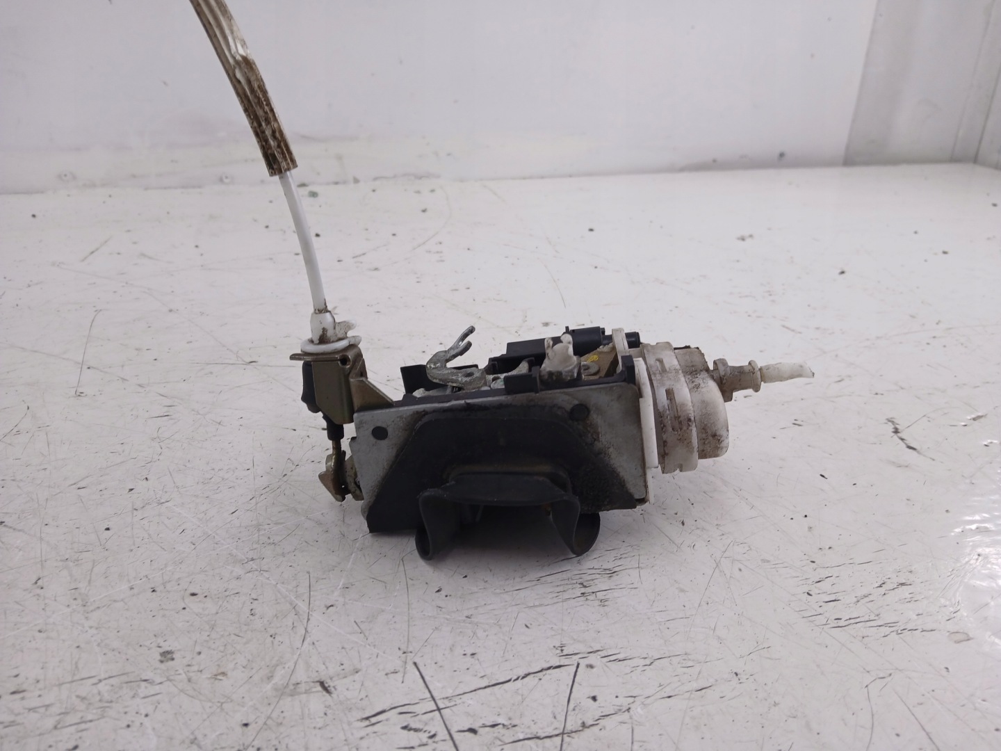 AUDI A4 B5 lock door right front