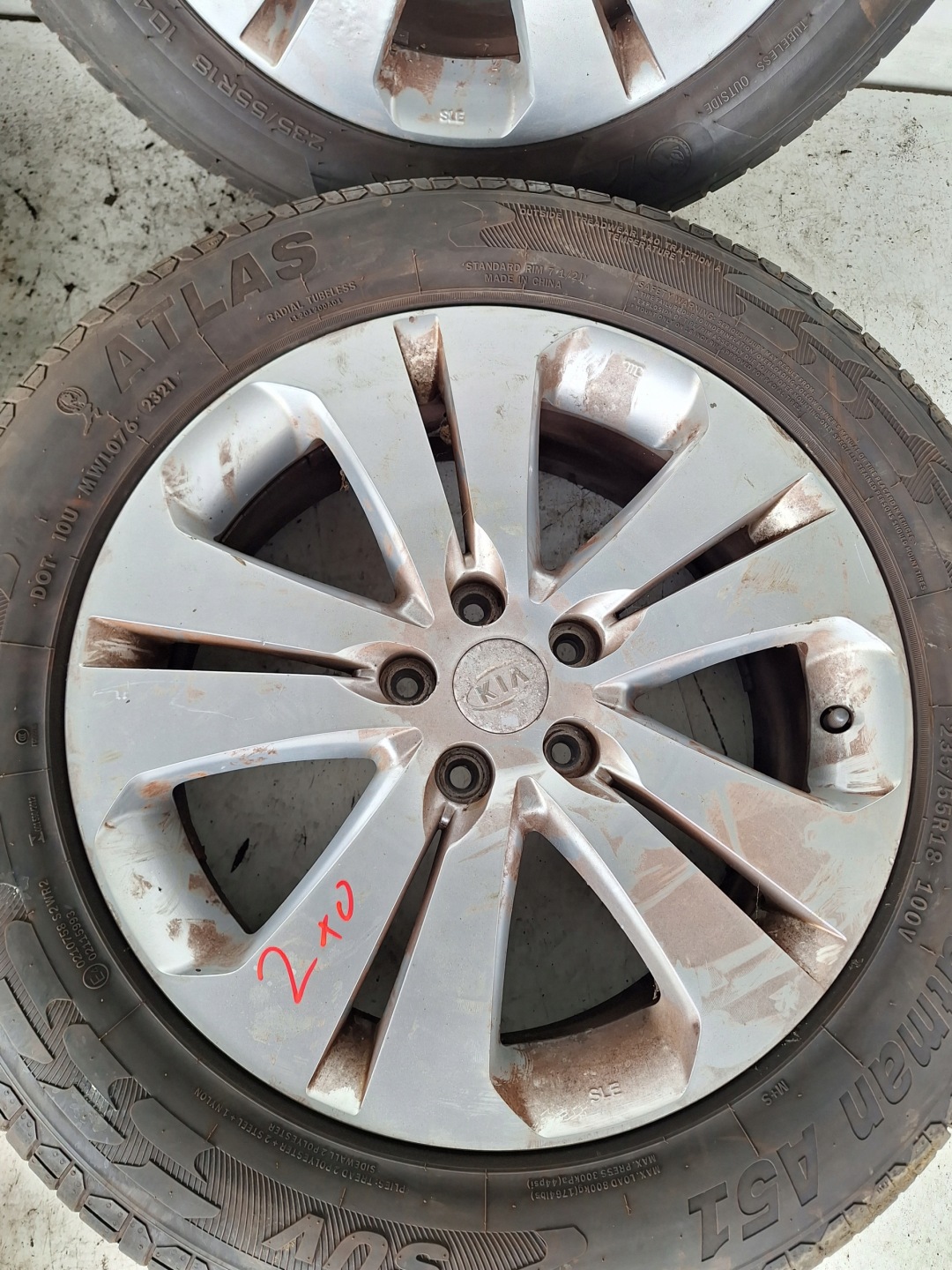 KIA SPORTAGE III 10-14 discs + tyres 235/85 R18