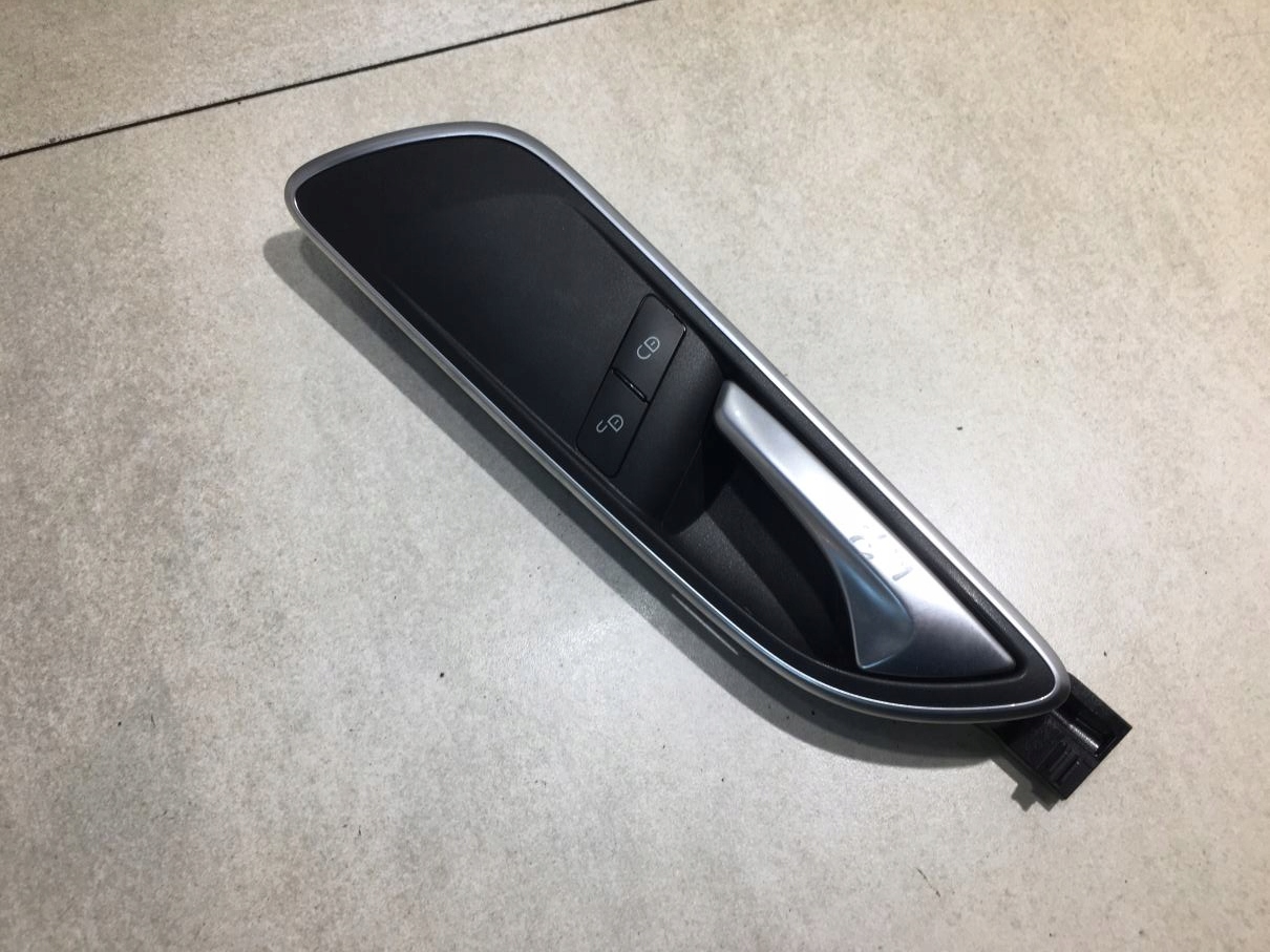 handle inner left front MERCEDES W176 FL A2467201148