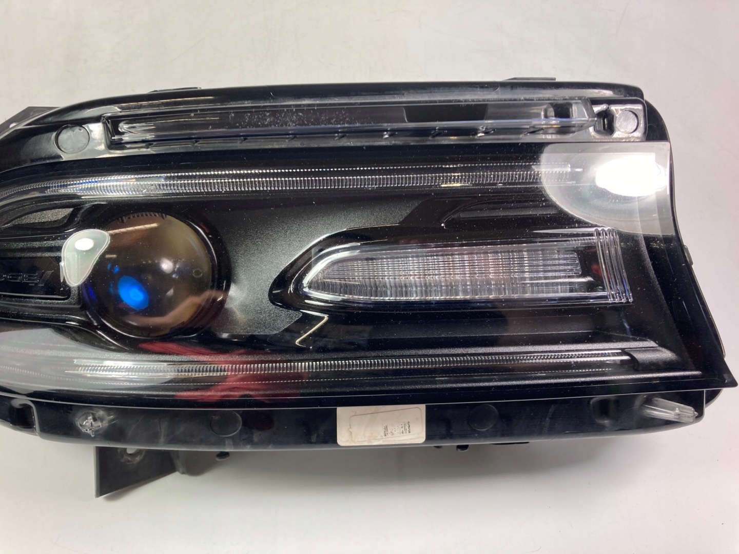 Dodge Charger 2017 reflektor light front right front