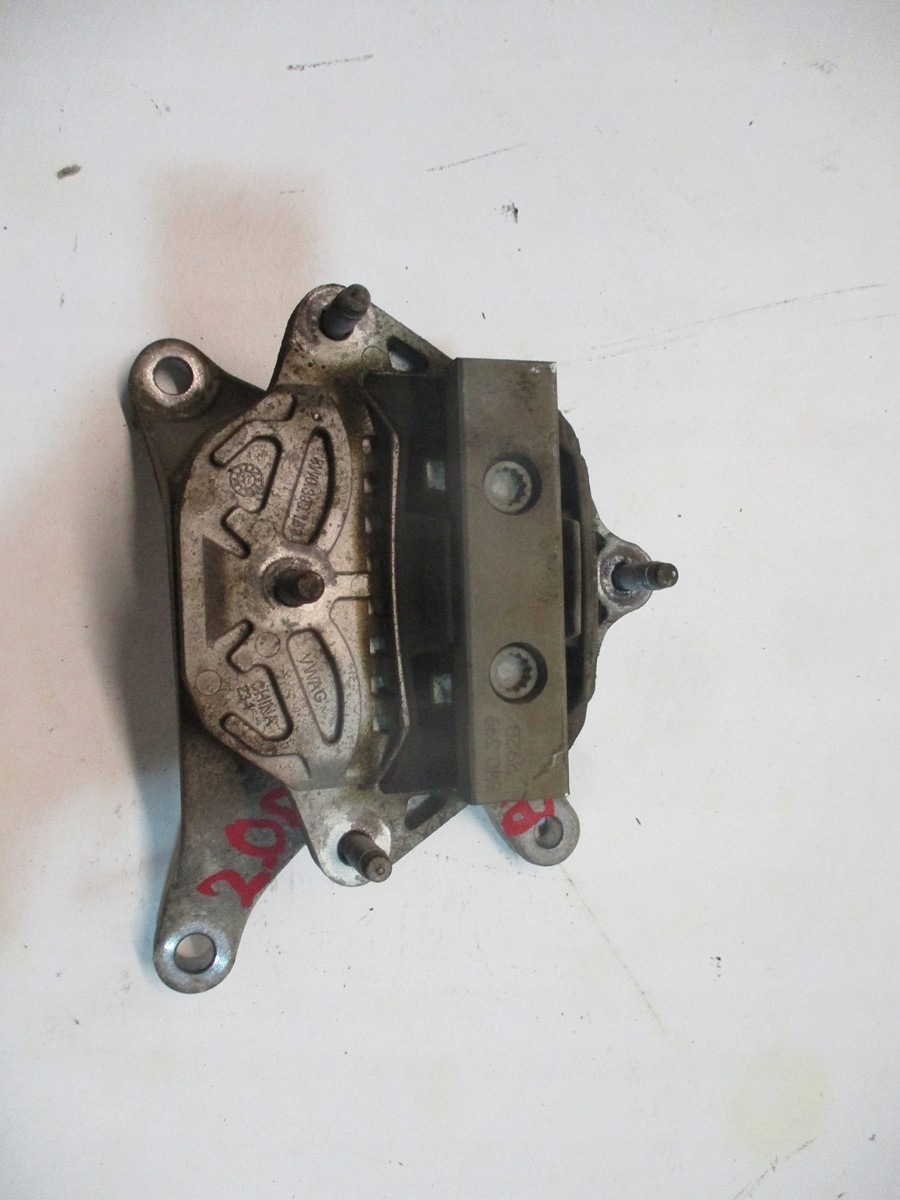 Getriebehalter AUDI A4 8W0 8W0399156