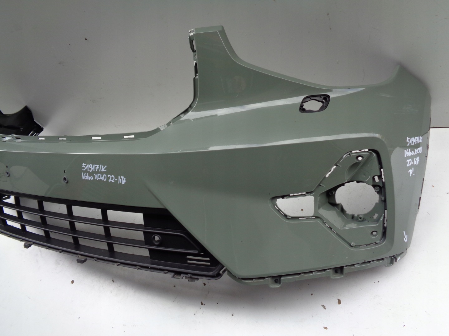 front bumper VOLVO XC40 22- LIFT C40 NR 51917