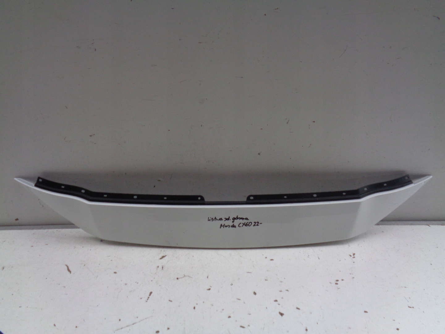 lišta nárazníku Horn maska MAZDA CX60 22