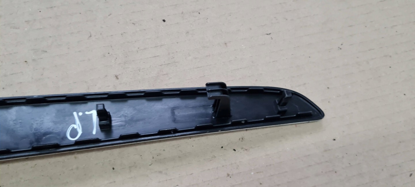 Q5 8R moulding DEKOR door left left front ALU 1NK 8R0867409