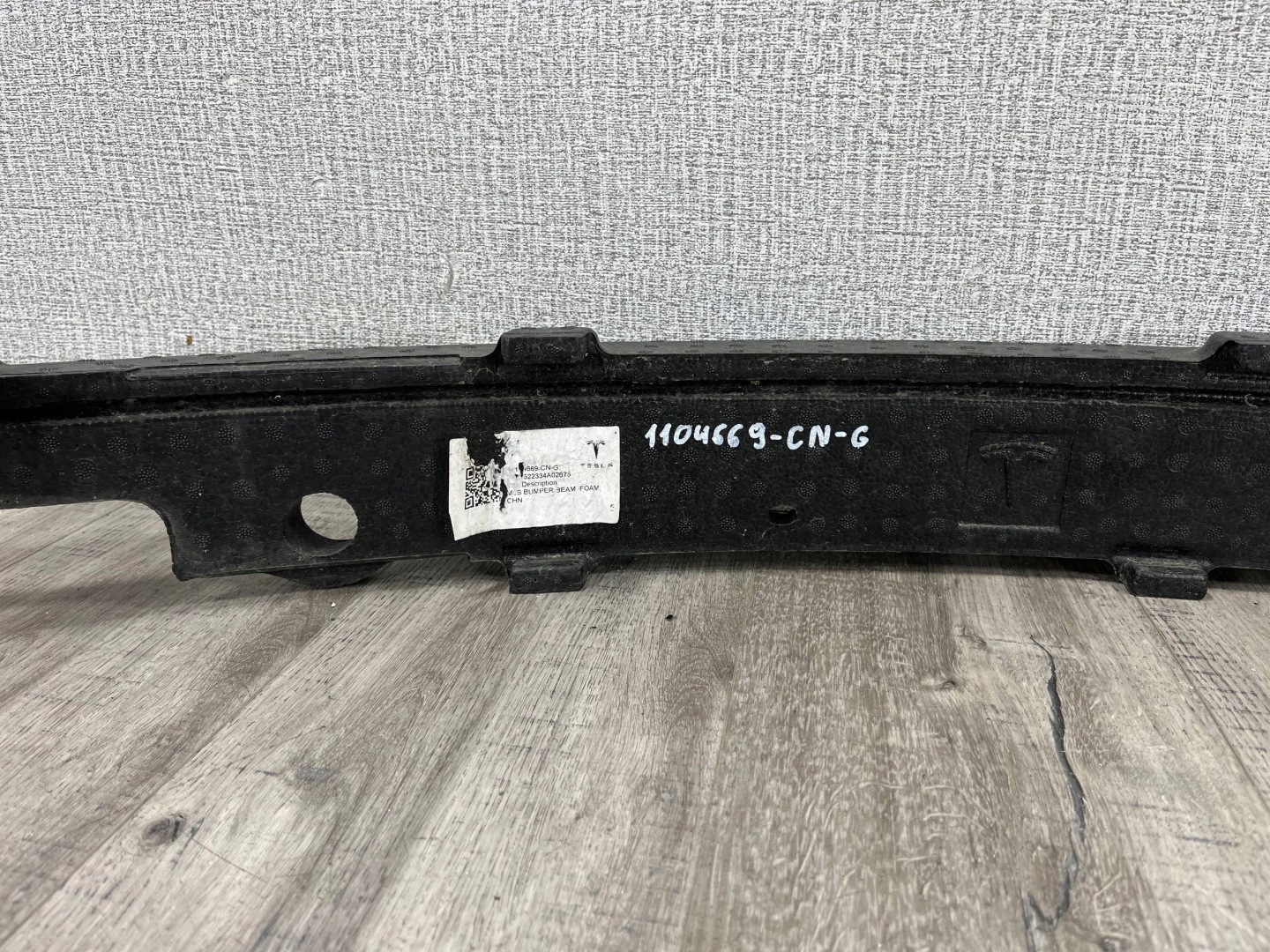 TESLA MODEL 3 III ABSORBER PIANKA nárazníku předek 1104669-CN-G