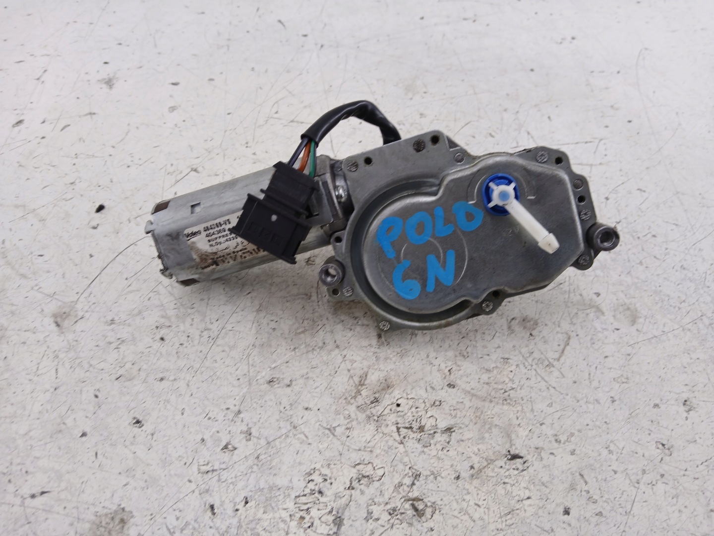 VW POLO 6N Wischergsetänge heck 404369