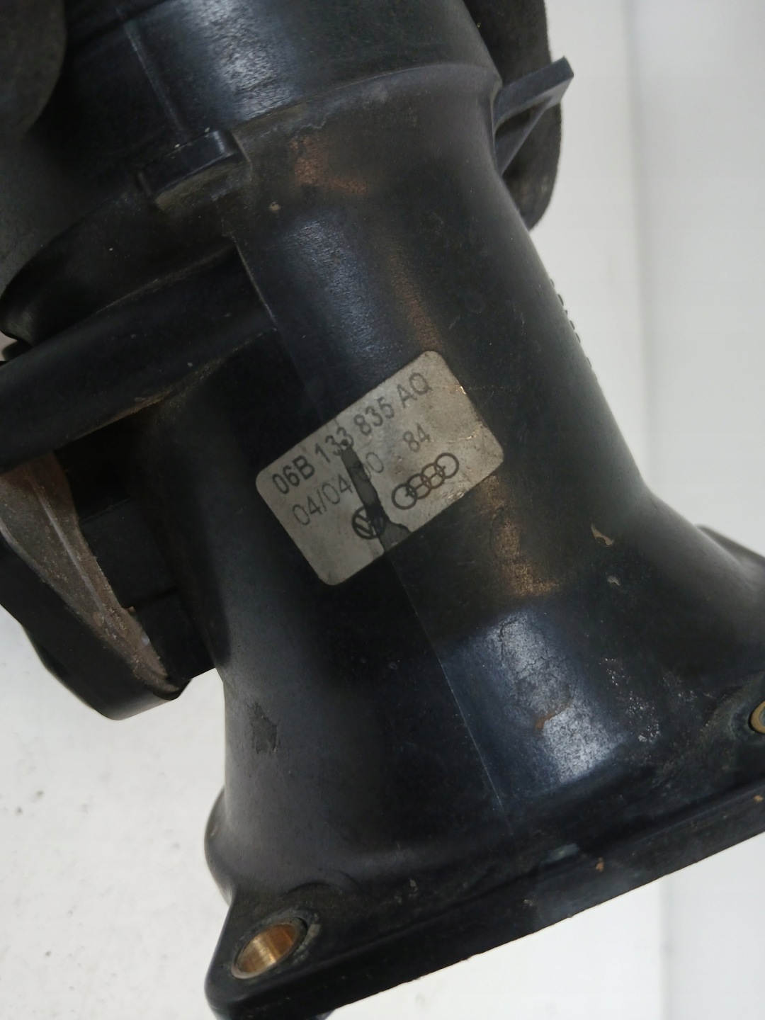 AUDI A4 B5 1.6 flow meter 06B133835AQ